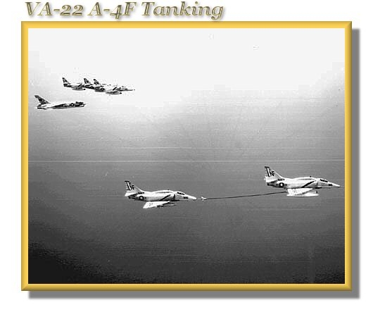 VA-22 A-4F Tanking